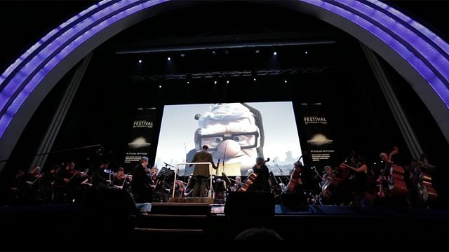 Pour sa 3ème édition, le Festival Musiques à l'Image a mis à l'honneur Jean-Michel Bernard (compositeur fidèle de Michel Gondry), l'Espagnol Fernando Velasquez, Michael Giacchino (fidèle de Pixar) et le groupe Archive, venu jouer son dernier album en date devant les spectateurs qui s'étaient pressés au Grand Rex de Paris pour l'occasion.