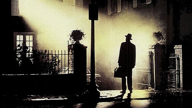 Plus forts que les pères Merrin et Karras, Michel &amp; Michel affrontent le démon. Vade Gaffos Satanas !