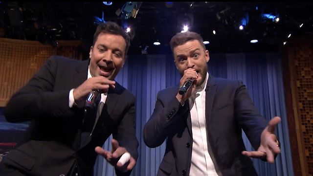 De Mc Hammer avec "Can't Touch This" à Snow et son "Informer", Justin Timberlake et Jimmy Fallon retracent tout le hip-hop, en passant même par "Staight Outta Campton"... ou pas.