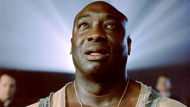 "Vous vous souvenez, il y a 13 ans, on changeait de millénaire et on chantait tous One More Time ! Et on allait au ciné aussi..."
