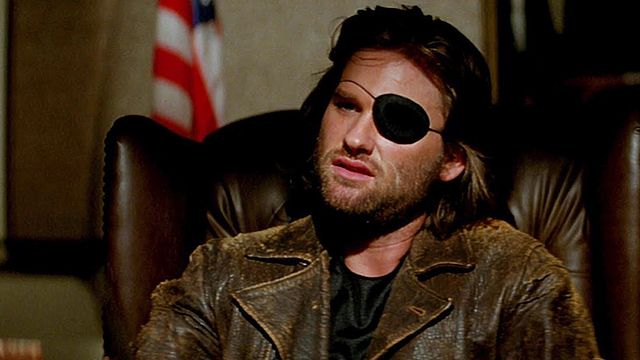 Au sommaire : le gamin Jean-Pierre Jeunet au micro, Patrice Chéreau baisse le rideau, un "Hobbit" un peu trop précieux, le comeback manqué de Snake Plissken, une fausse "Carrie" qui fait vraiment flipper, des affiches, du courrier et les vétérans de Metallica toujours aussi agités…