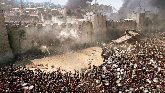 "Remontez le pont-levis et allez chercher l'huile bouillante !"