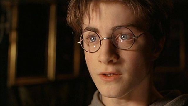 La réplique du retourneur de temps de Hermione Granger (Emma Watson) dans  Harry Potter et le prisonnier d'Azkaban