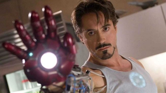 Iron Man : les 30 clins d'oeil qu'il ne fallait pas manquer dans les films Marvel - AlloCiné