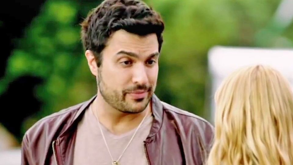 Trailer du film Pulling Strings Pulling Strings Bandeannonce VO