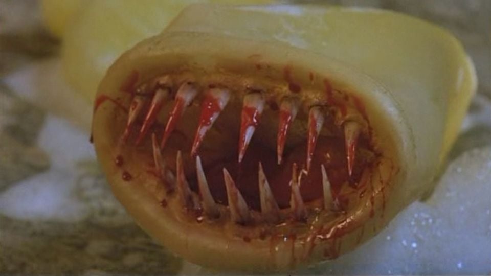 Amityville Horror Streaming Vf Trailer du film Killer Condom - Killer Condom Bande-annonce VO - AlloCiné