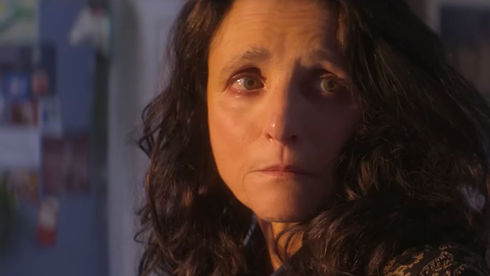 Trailer du film Tuesday - Tuesday Bande-annonce VO - AlloCiné